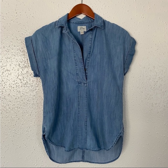 J. Crew Tops - J Crew denim top. Like new. Very cute and flattering!